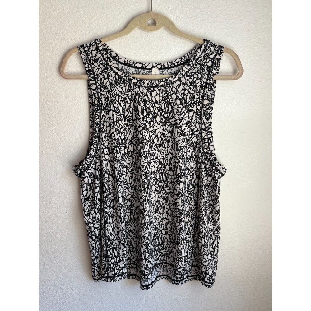 Lululemon Size 8 Sole Training Sleeveless Tank Top Ice Breaker White Black Print